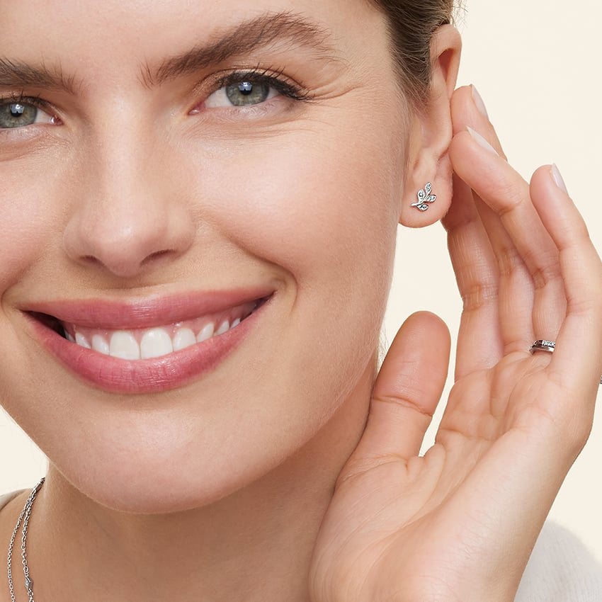 Leaf Diamond Earrings