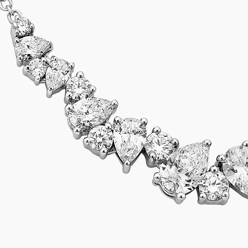 Leaf Arc Diamond Necklace