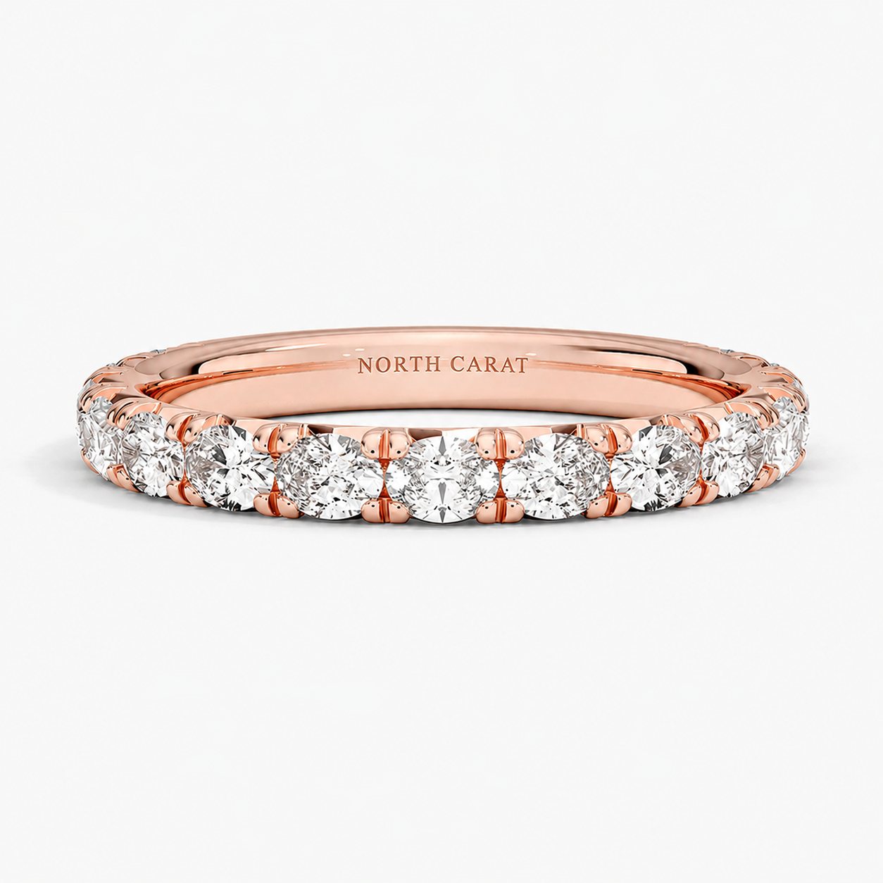 Glacier Oval Pavé Band